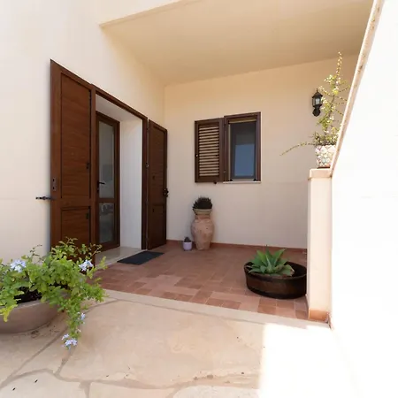 Rose Marine Casa - Arancio 아파트