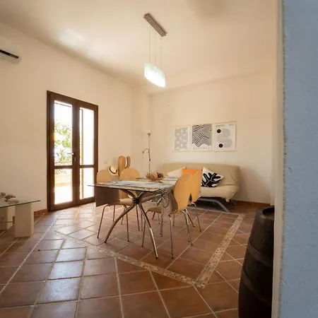 Rose Marine Casa - Arancio 아파트